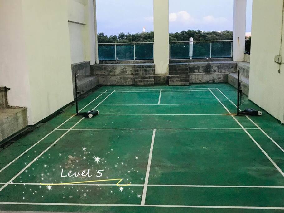 Palazio Mount Austin 2Br Studio Pool View With Tv Box-3 Plus 1 Pax C2-07 Johor Bahru Exteriör bild